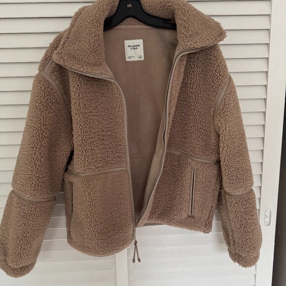 Abercrombie & Fitch Sherpa Teddy Jacket NWOT Full Zip Size S - Picture 4 of 4